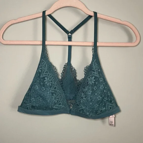Victoria's Secret Lace Front-Close Bralette - Picture 2 of 8